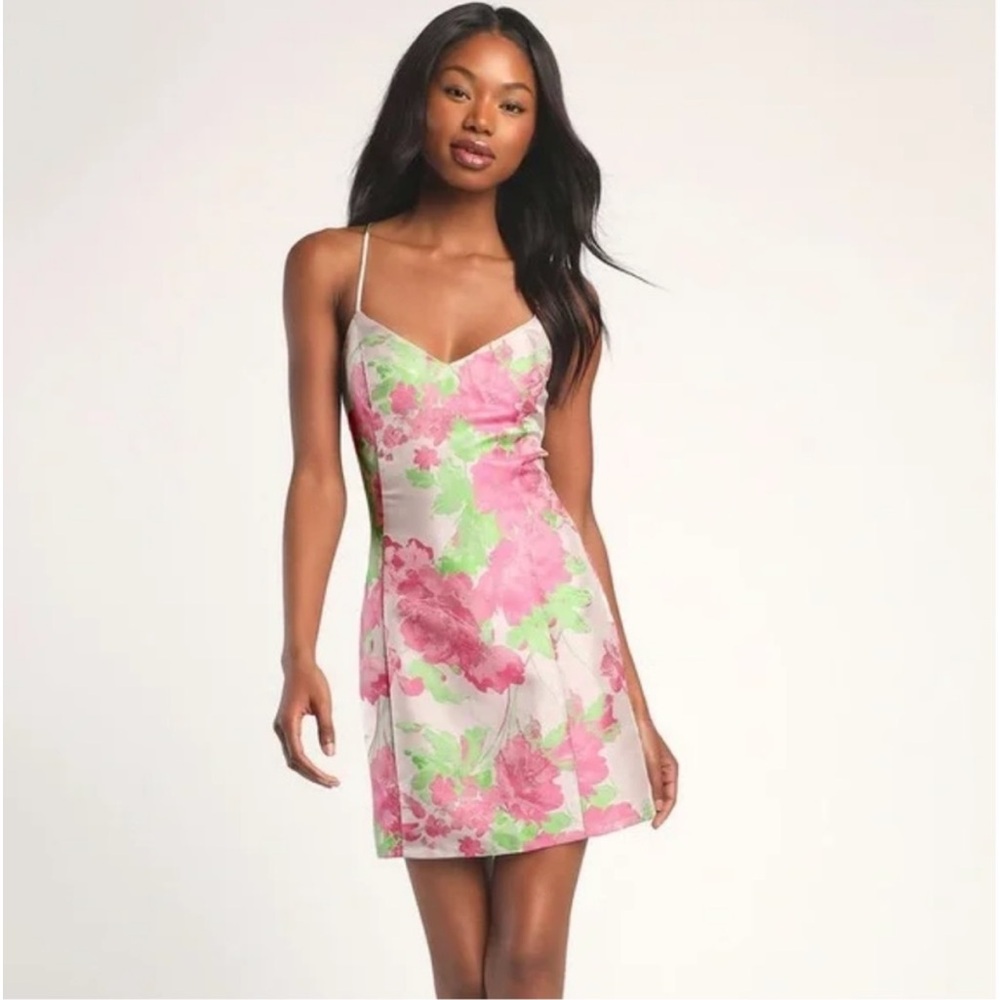 NEW! Lulus blush & bright pink floral on light pink dress